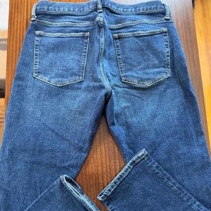 Gap | Men’s Slim Fit Jeans (32 x 28)